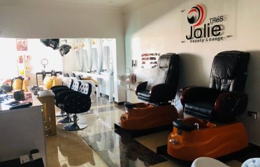 Trés Jolie Beauty Lounge