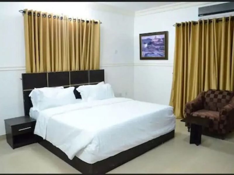 Bjorne Suites Executive Room