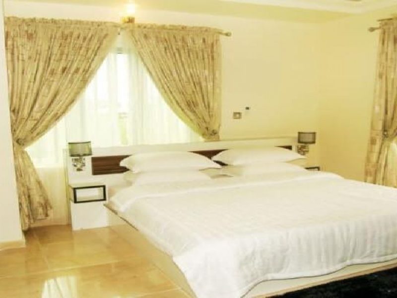 Bjorne Suites Standard Room