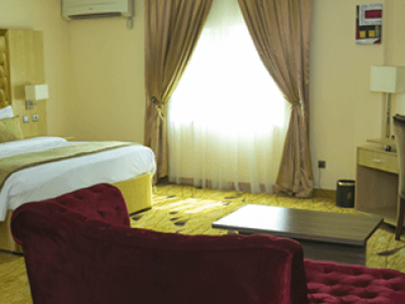 BON Hotel Elvis