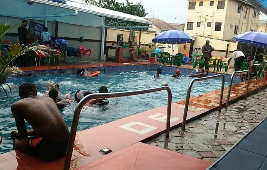 Elite Poolbar & Lodge, Rivers