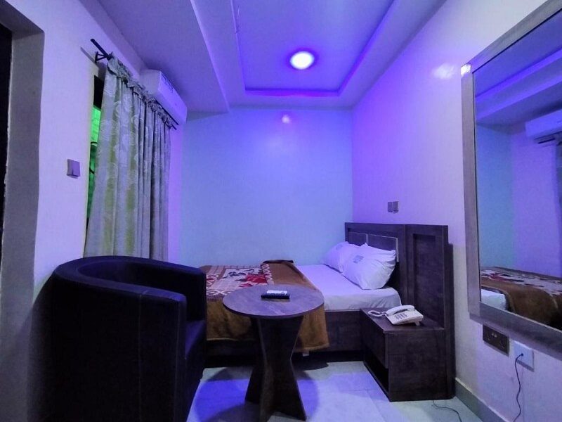 Qualibest Grand Presidential Suite 1-Bedroom