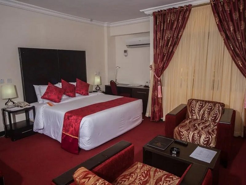 Reiz Continental Executive Room