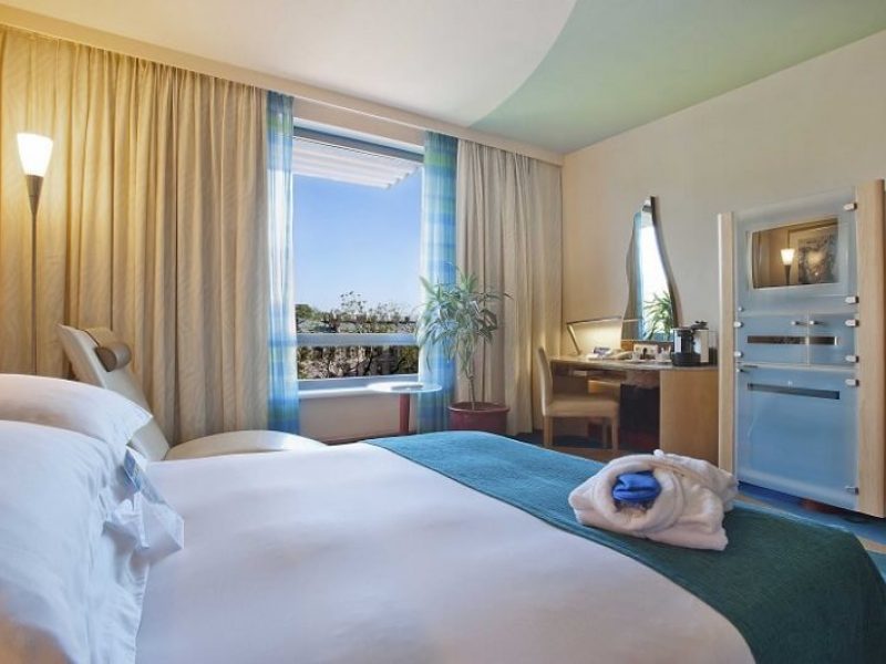 Radisson Blu Hotel Junior Suite (Lounge Access)
