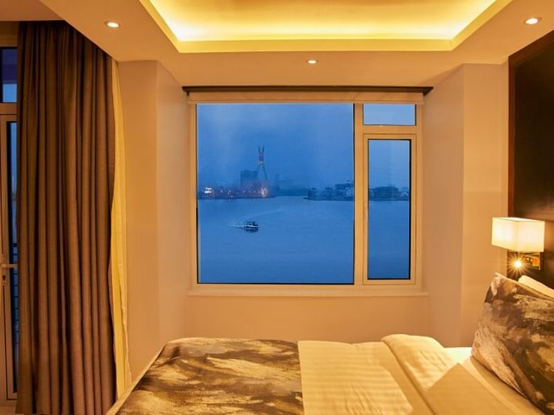 The Yacht Deluxe Seaview