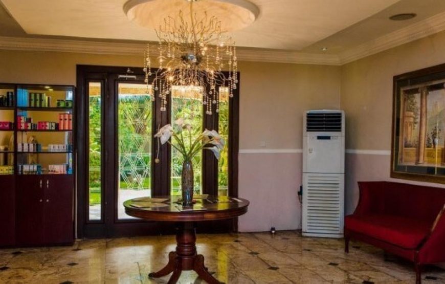 Clear Essence California Spa and Wellness Resort, Lagos