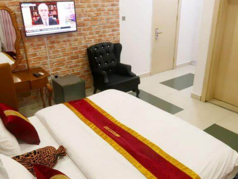 Kristov’s Deluxe Room