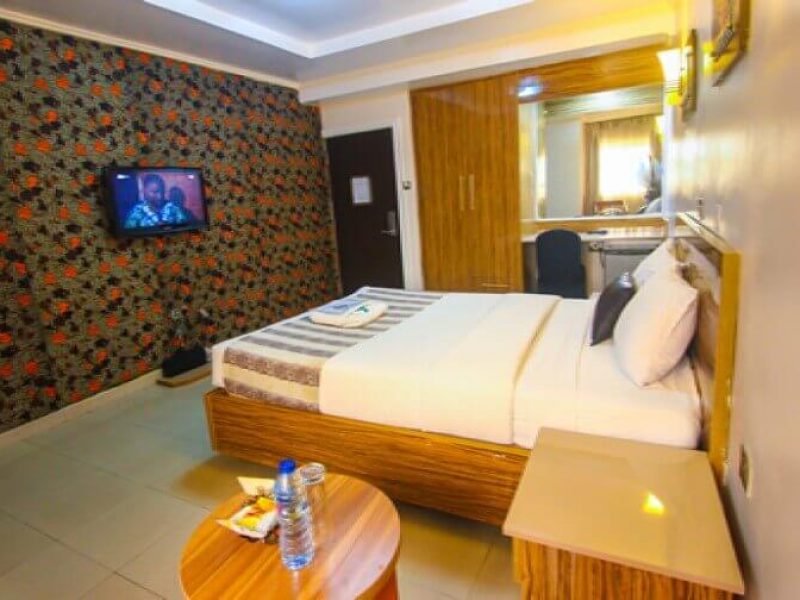 Lekki Executive Standard Suite