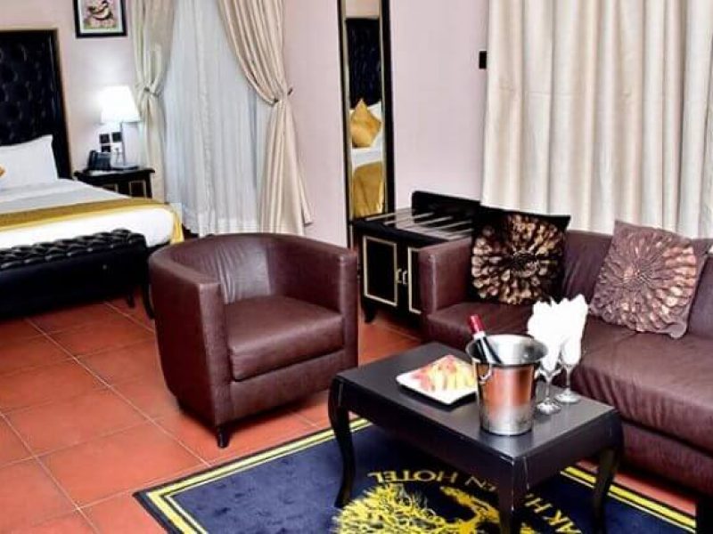 Oak Executive Suite