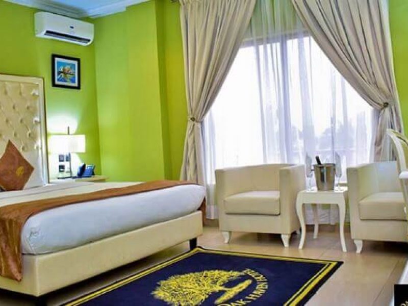 Oak Super Deluxe room
