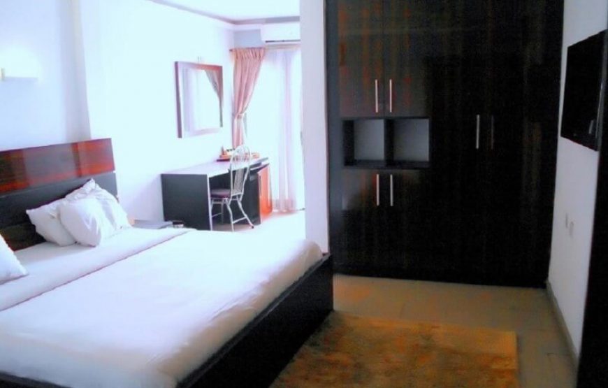 Park Hotel, Rivers