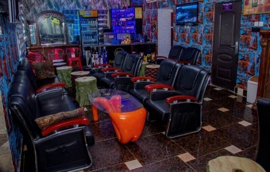 Purple Crown Hotel, Lagos