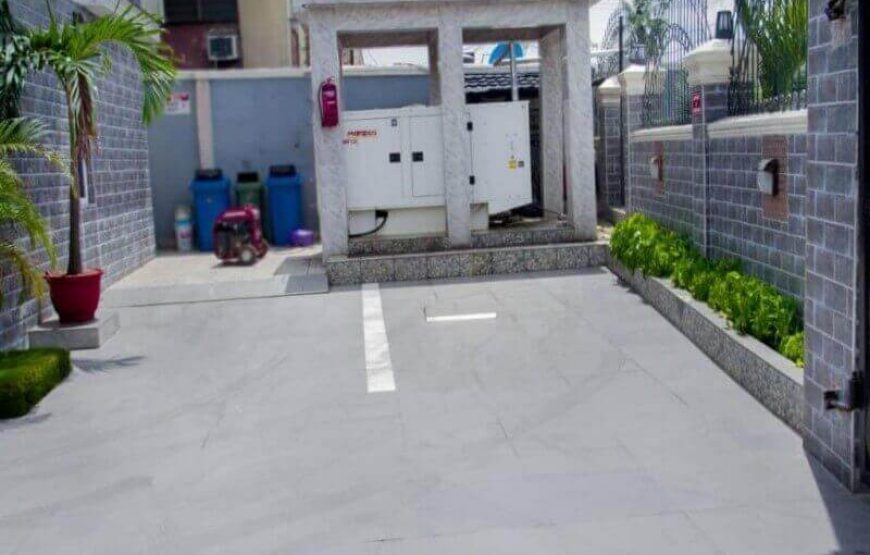 Purple Crown Hotel, Lagos