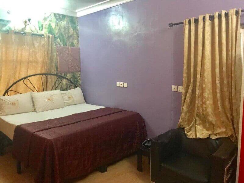 Purple Crown Executive Room