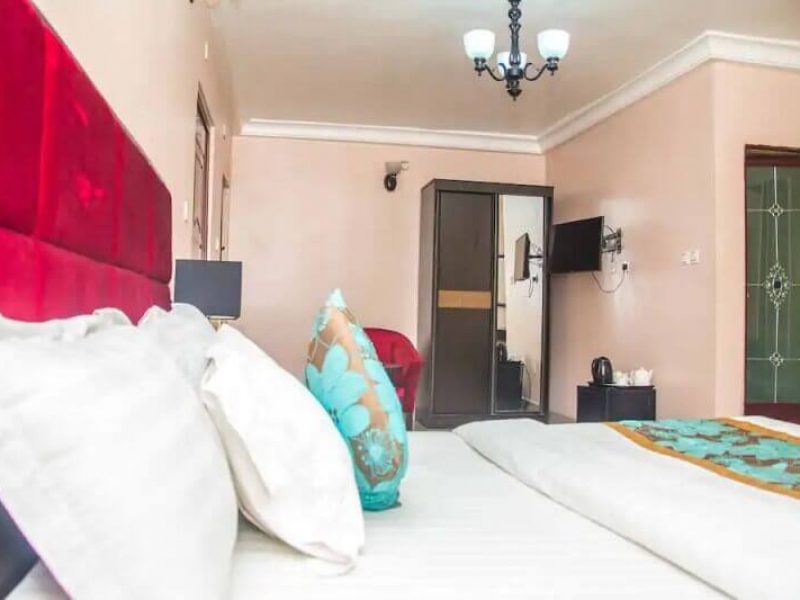 Royal Crest Deluxe Room
