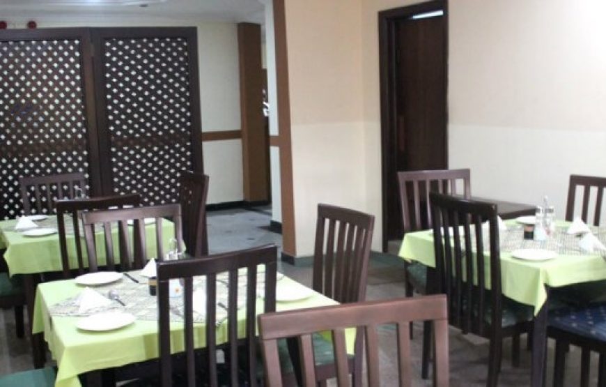 The Golf Prince Hotel, Rivers