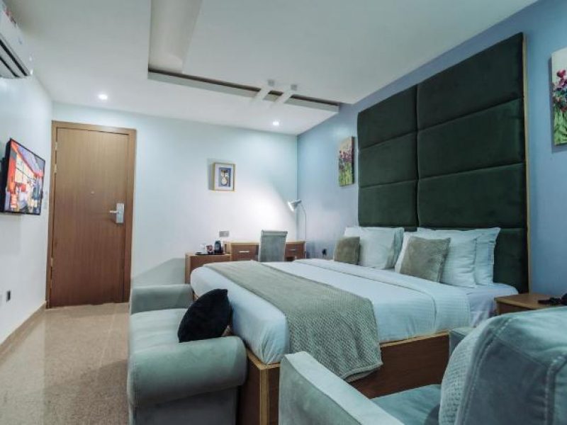 Tranquil Mews Executive Deluxe Room